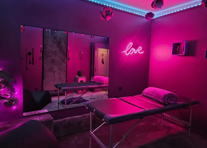 Апартаменты Purple Lovt Перпиньан